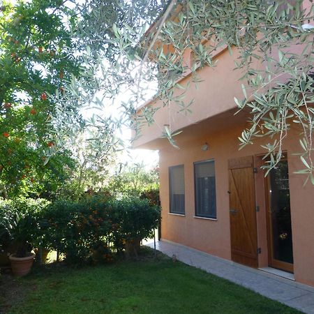 Casa Vacanza Appartamenti Al Mare Capoterra Exterior foto