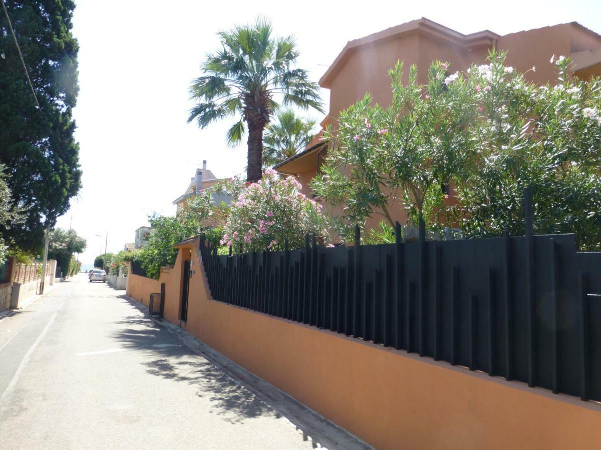 Casa Vacanza Appartamenti Al Mare Capoterra Exterior foto